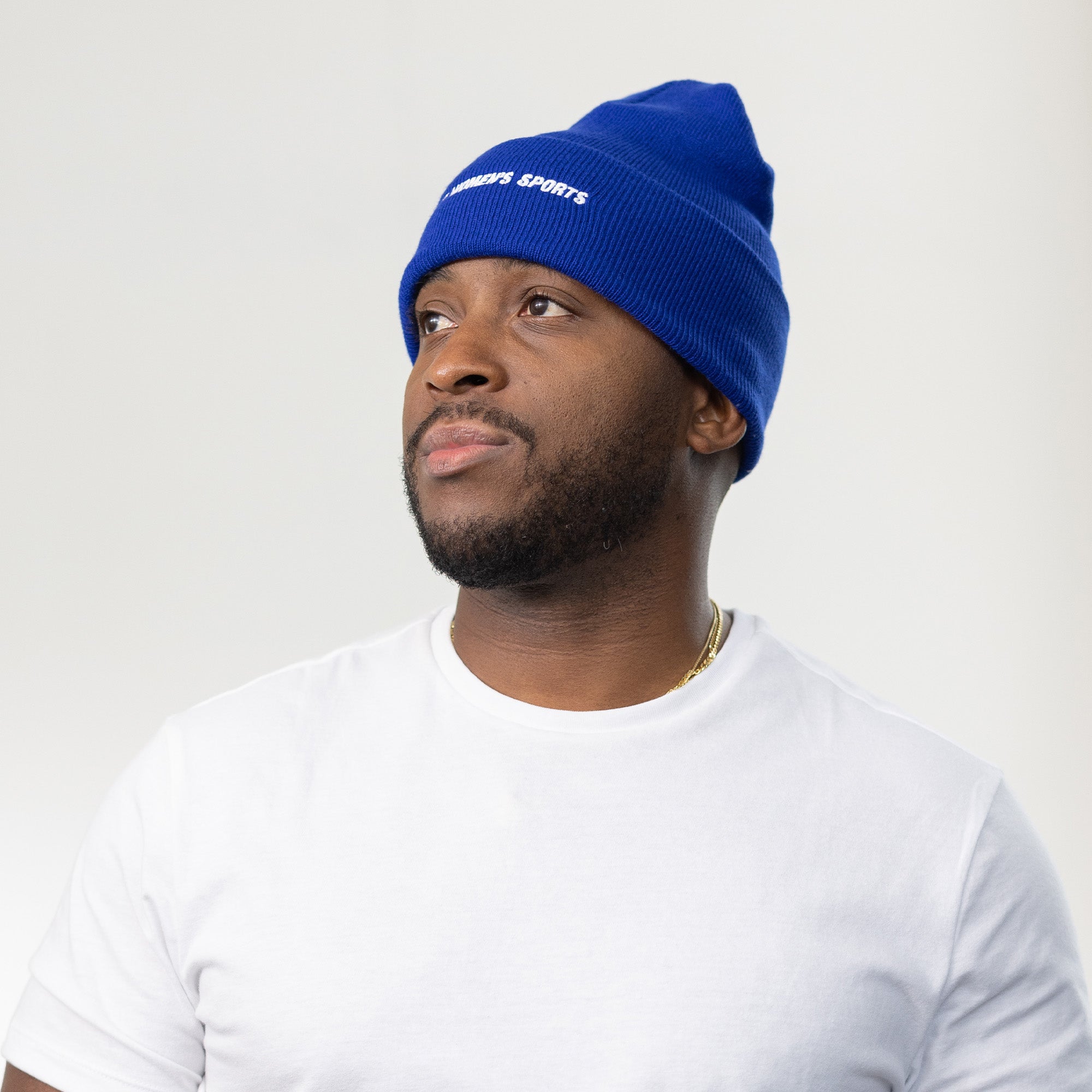 Essential outlets Beanie